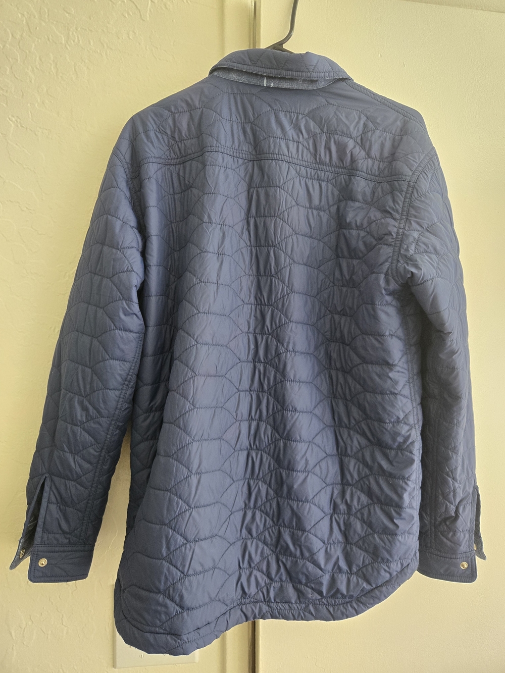 HUK Men's Standard Ballast Quilted Reversible - Picture 2 of 8